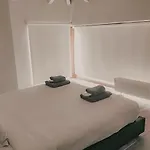 Βίλα Deluxe By White Hills Outdoor Hot Tub