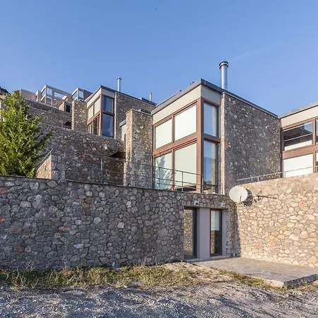 Deluxe By White Hills Outdoor Hot Tub *